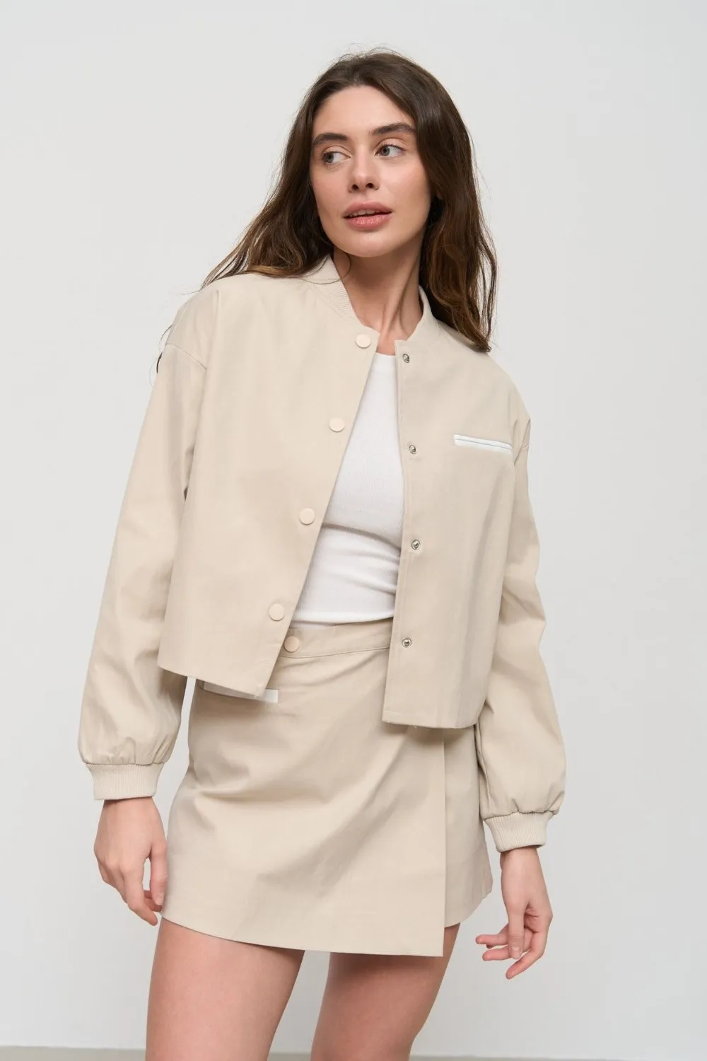 Beige Cropped Bomber Jacket with Pockets - Image 4