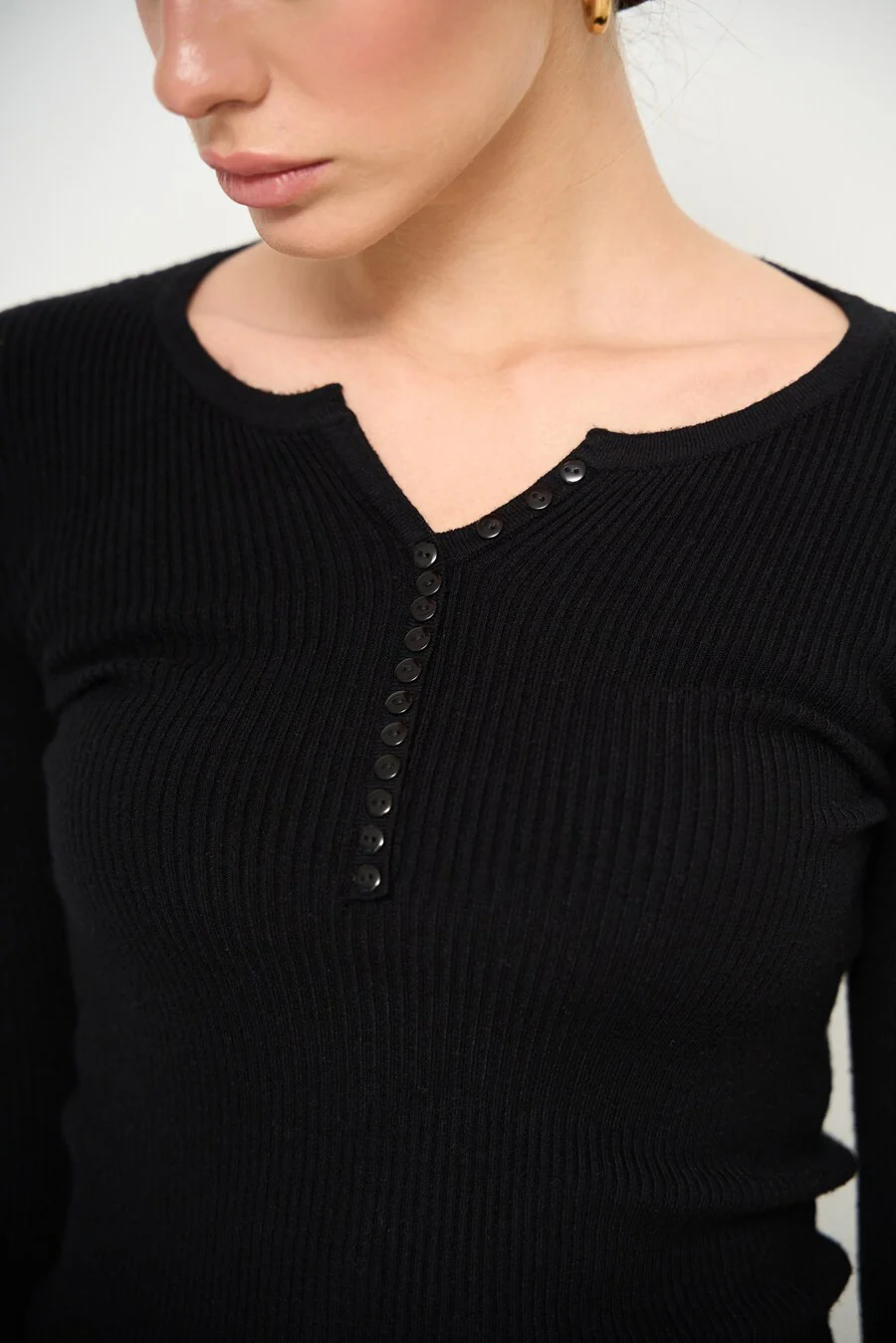 Black Long Sleeve with buttons - Image 4