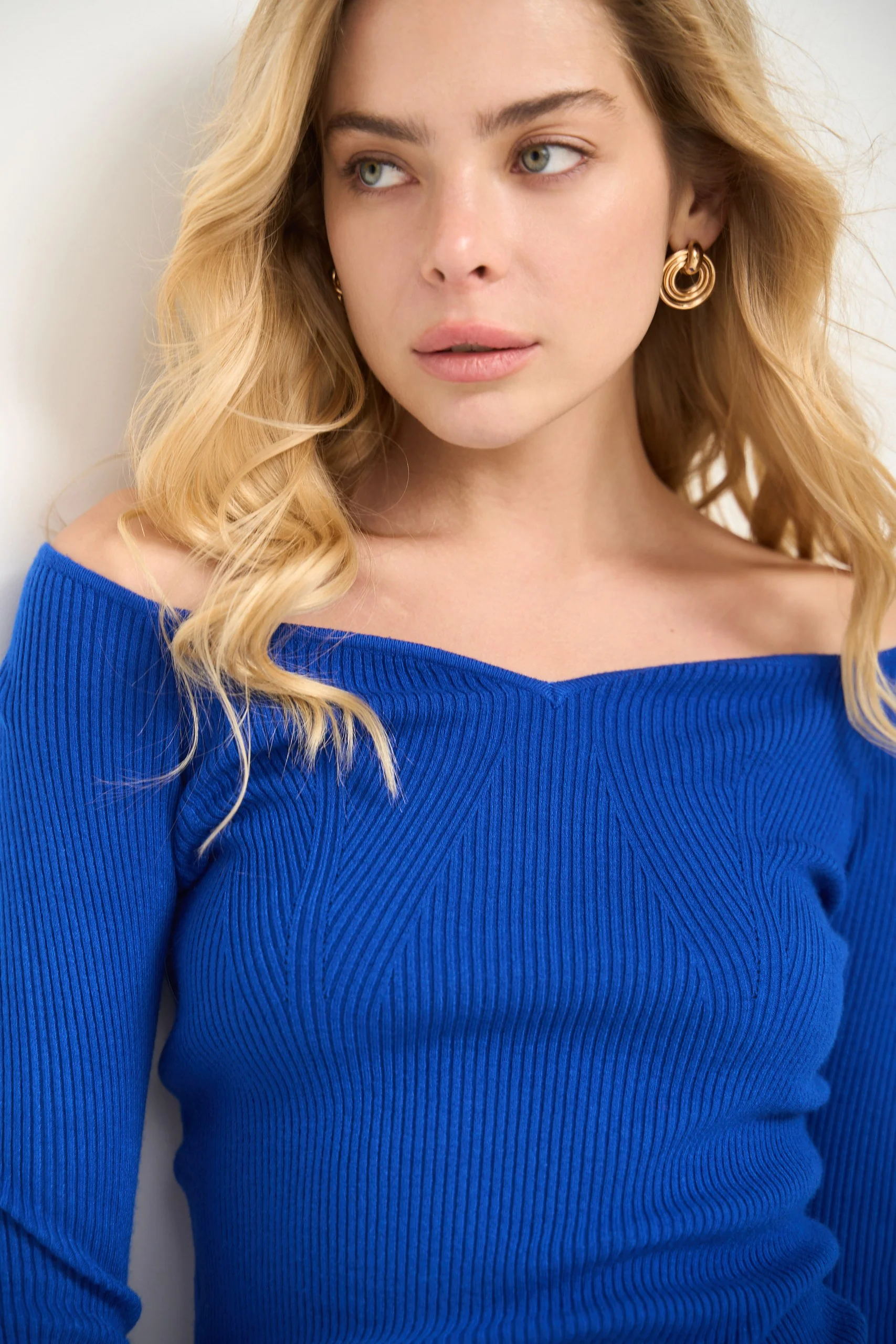 Electric Blue Sweetheart Neckline Ribbed knit Long Sleeve - Image 4