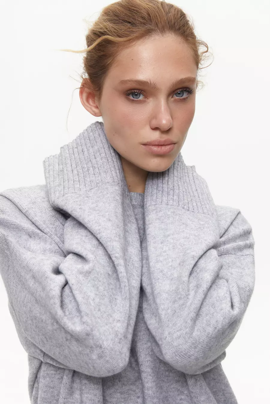 Grey Oversized Sweater with Slits - Image 3